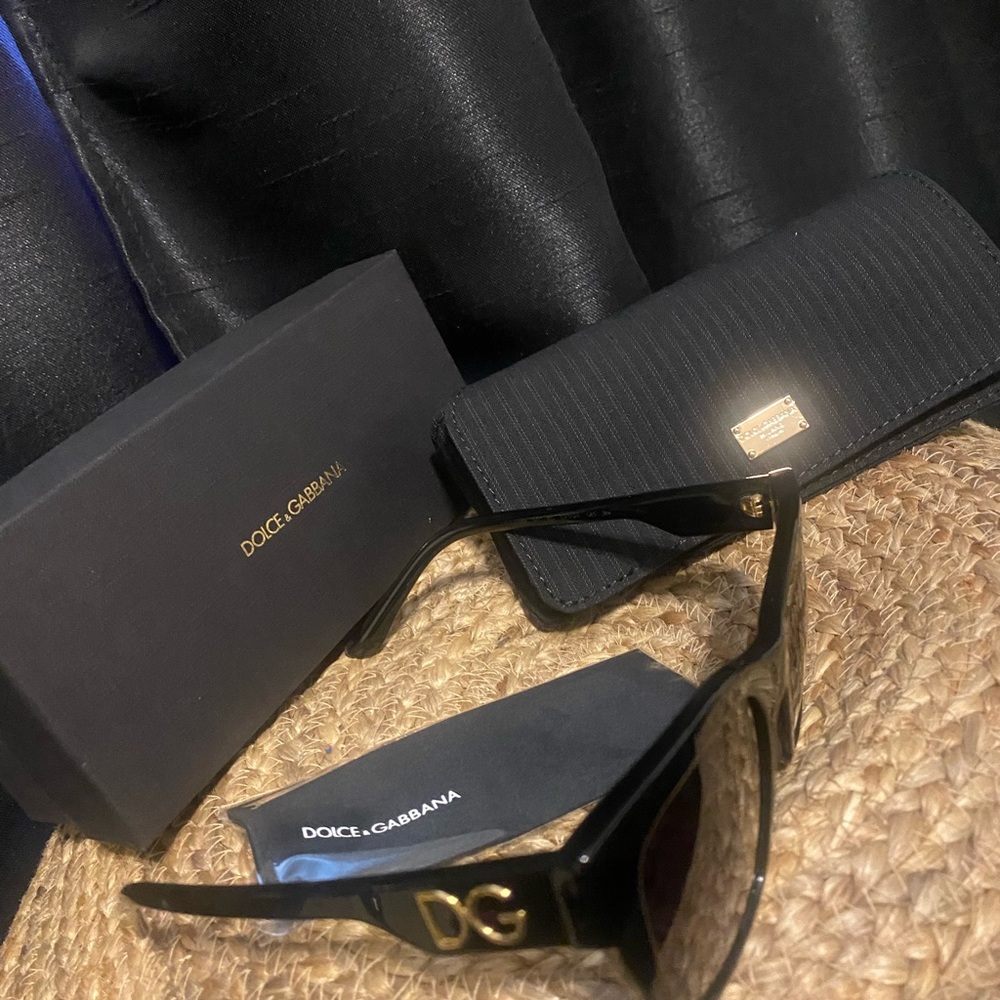 dolce and gabbana glasses